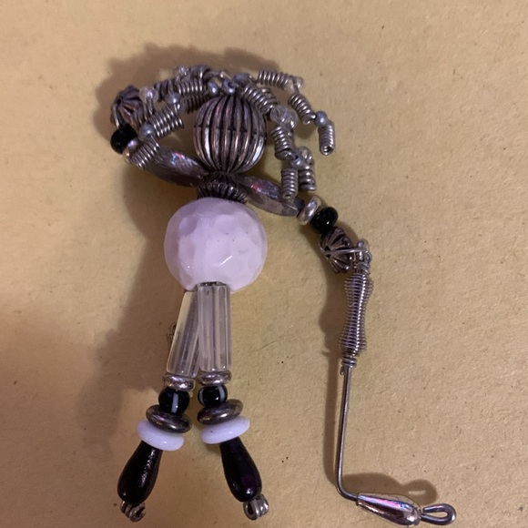 Unique stick pin of a golfer - Picture 2 of 4